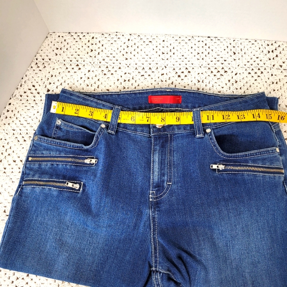 Jennifer Lopez size 12 Capris